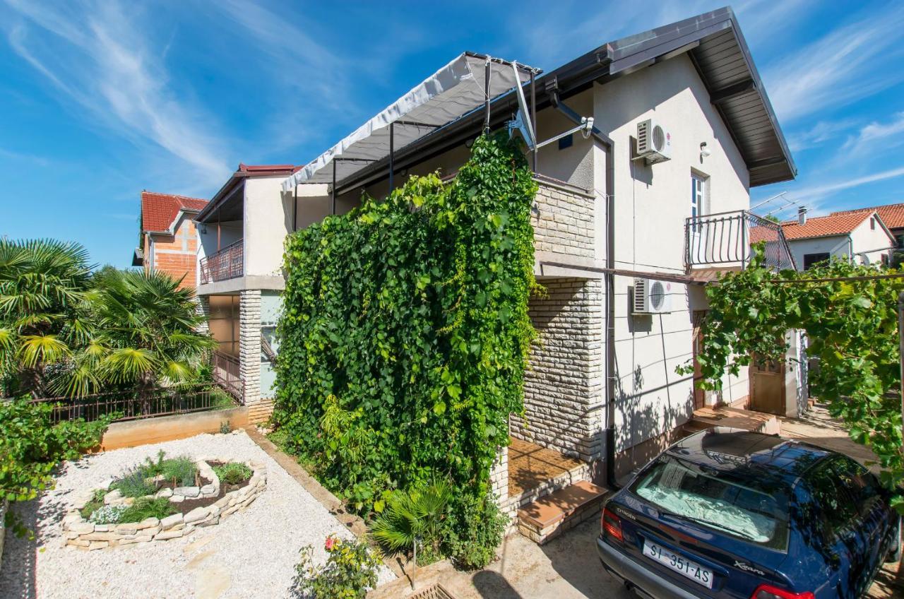 Apartments Andrija Pirovac Exteriér fotografie